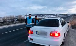 Akdağmadeni’nde Yolda Kalan Vatandaşlara İftar Yardımı