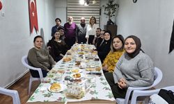 Anadolu Kadınları Dayanışma Derneği Öğrencilerle Ramazan Sofrasında buluştu