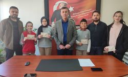 Kadışehri Belediye Başkanı Davut Karadavut’tan Siyer-i Nebi Yarışmasında Dereceye Giren Öğrencilere Ödüllendirdi