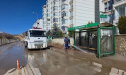 Yozgat Belediyesi Mahallelerde Temizlik Çalışmalarını Sürdürüyor