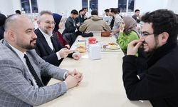 Bozok’ta Ramazan Bereketi: Rektör Yaşar İftarda Öğrencilerle Buluştu