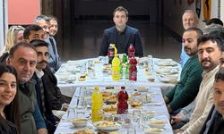 Şefaatli Kaymakamı Mehmet Burak Eski Öğretmenlerle İftar Programında Buluştu