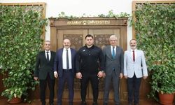 Milli Güreşçi Rıza Kayaalp Aksaray Üniversitesi’nde Öğrencilerle Buluştu