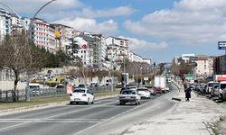 Yozgat’ta yan yol karmaşası: kırmızı ışıkta beklemek zor geliyor!