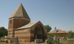 Yozgat’ta 5 Asırlık Gizem! Şah Sultan Hatun Türbesi’nin Şaşırtan Tarihi