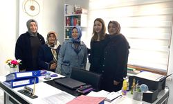 Çekerek’te Avukatlar Günü Ziyareti: AK Parti Kadın Kolları’ndan Anlamlı Kutlama