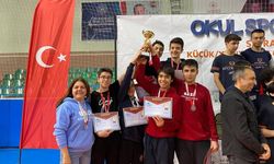 Gazi Anadolu Lisesi Satranç Takımından Büyük Başarı: Bölge İkinciliği ve Türkiye Finali Bileti