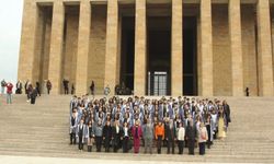 Hacı Ömer Tarman Anadolu Lisesi Öğrencileri ATA huzurunda