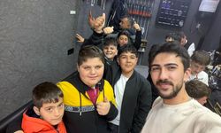 Boğazlıyanlı Kuaförden 23 Nisan’da Anlamlı Jest: Çocuklara Ücretsiz Tıraş Hizmeti