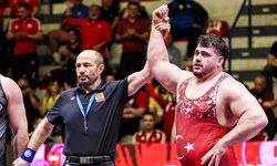 Grekoromenin Efsanesi Tarih Yazmaya Hazır: Rıza Kayaalp 13. Şampiyonluk İçin Finalde!
