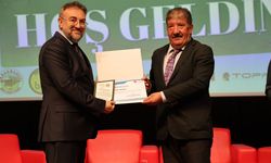 Yozgat Bozok Üniversitesi’nden Ticaret Borsası Başkanı Mehmet Erkekli’ye Plaket