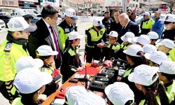 Akdağmadeni’nde Trafik ve İlk Yardım Haftası Etkinliği: Öğrencilere Farkındalık Eğitimi