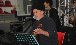 Yozgat’ta 19 Mayıs Coşkusu: Arslanbek Sahne Aldı