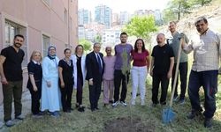 Ankara Atatürk Sanatoryum Hastanesi’nde Palyatif Servis Hastaları İçin Anlamlı Ağaç Dikim Etkinliği