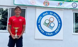 Gazi Anadolu Lisesi Öğrencisi Kuzey Öner Teniste Milli Takıma Seçilerek Okulunun Gururu Oldu