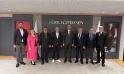 TÜRKAV Heyetinden Türk Eğitim-Sen ve Türk Sağlık-Sen’e Bayram Tebrik Ziyareti