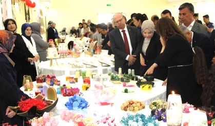 Kadışehri’nde Kursiyerlerden El Emeği Sergisi