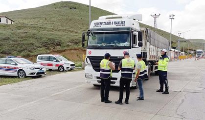 Yozgat’ta Tehlikeli Yük Taşıyan Araçlara Sıkı Denetim!