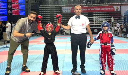 Yozgatlı Zümra Önal Kickboks Dünya Şampiyonu Oldu