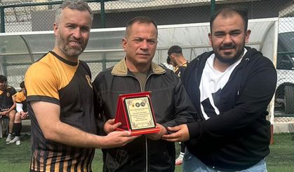 Yozgat ASKF Başkanı Bektaş’a Desteklerinden Dolayı Teşekkür Plaketi
