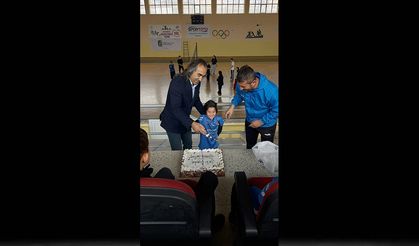 Akdağmadeni Gücü’nün Minik Yıldızı Ahmet Tufan Coşar’ın 9. Yaş Günü Kutlandı