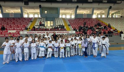 Yozgat Rıza Kayaalp Spor Salonu’nda Karate Kuşak Sınavı Heyecanı