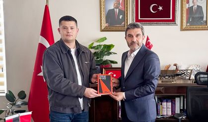 İlk kitabı çıktı!