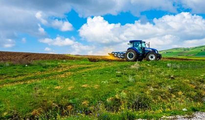 Anadolu’da Bahar Mesaisi Başladı: Çiftçiler Tarlada, Yeni Hasat Sezonu İçin Umut Yükseldi