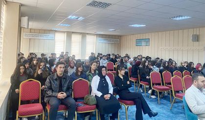 Yozgat’ta Ülkü Ocakları’ndan UZEM Tanıtımı: Öğrencilere Dijital Eğitim Desteği