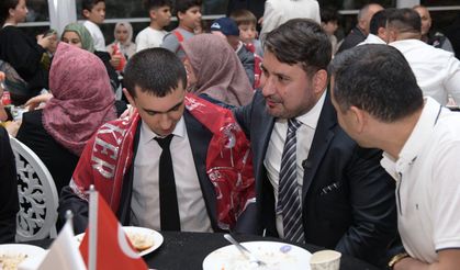 Kahramankazan’da Duygulandıran Gece: Özel Bireylere Asker Kınası Düzenlendi