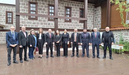 AK Parti Bursa Milletvekili Mustafa Varank: Şeffaflık ve Siyasi Etik Esastır