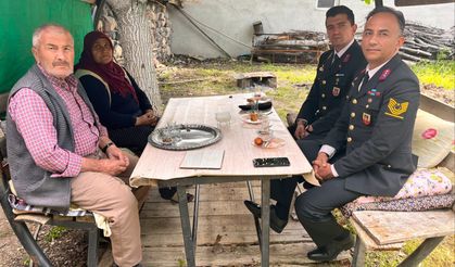 Şehit Emanetleri Bayramda Unutulmadı: Jandarmadan Anlamlı Ziyaret