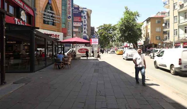 Sanata ve sanatçıya Değer Veren İlçesinde Sevilen Başkan Fethi Yaşar