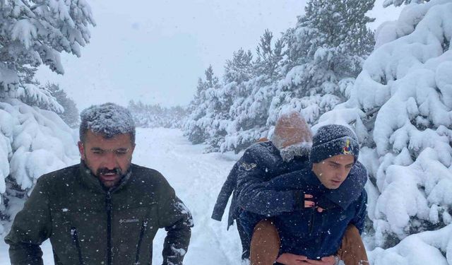 Yozgat’ta pikniğe giden 3 kişi mahsur kaldı