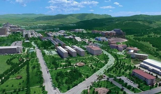 Öğretim Üyesi Olmak İsteyenlere Müjde: Sivas Cumhuriyet Üniversitesi Kadro Alımı Duyurdu!