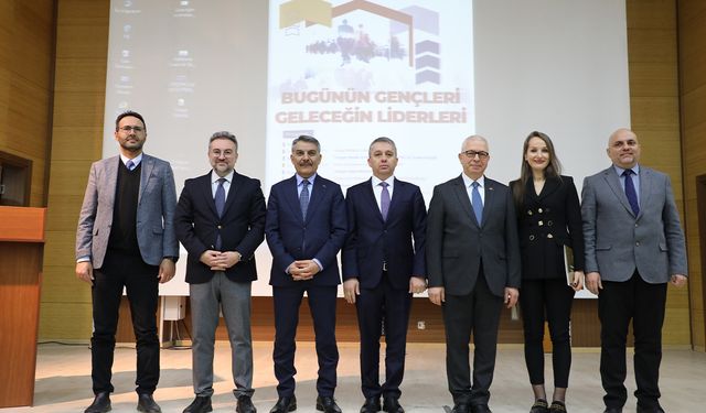 YOBÜ'de Bugünün Gençleri Geleceğin Liderleri Programı