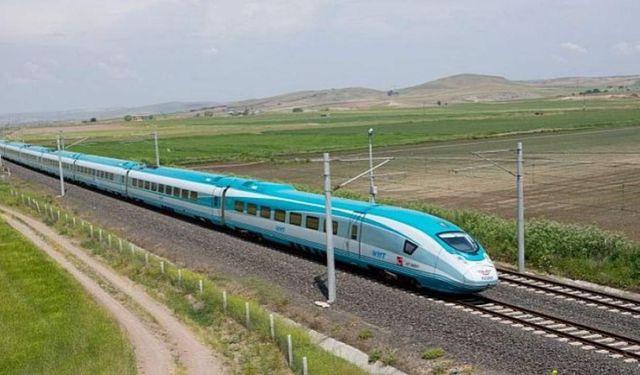 Bakan Uraloğlu Duyurdu: Yozgat Hızlı Tren Ağına Dahil Oluyor