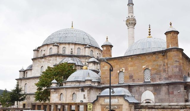 Cuma Hutbesi Konusu: Hak ve Hakikatin Temsilcileri Peygamberler
