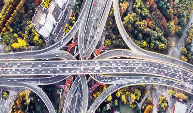 Ulaşım ve trafik altyapısının güçlendirilmesi