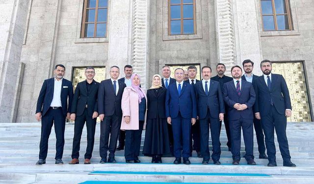 AK Parti Yozgat heyetinden TBMM'ye çıkarma!