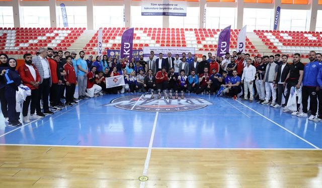 Yozgat Bozok Üniversitesi Öğrencileri Spor Müsabakalarında Göz Doldurdu