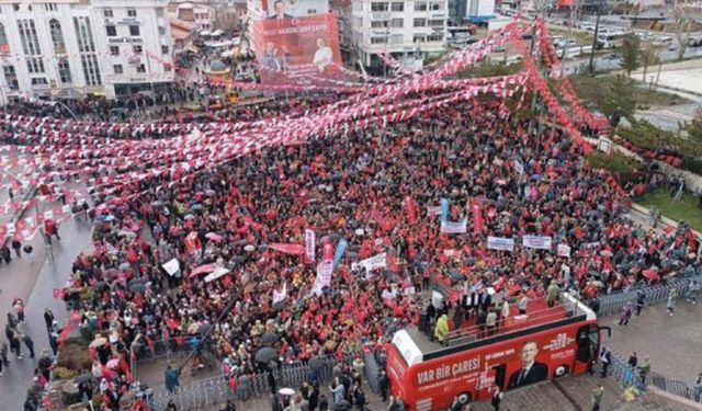Cumhurbaşkanı ve genel siyasi liderler