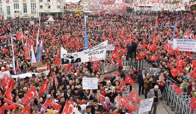 CHP Genel Başkanı Özgür Özel’den Yozgat’ta Tarihi Miting: Yozgat Zulme Susmadı!
