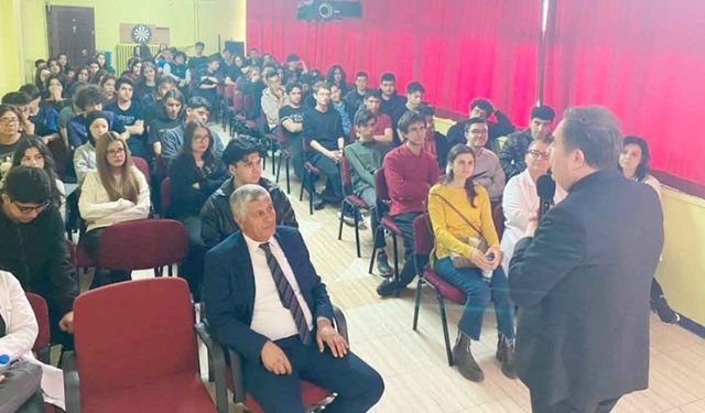 Yozgat Bozok Üniversitesi'nden Prof. Dr. Fuat Köksal, Geleceğin Mühendislerine Yol Gösterdi