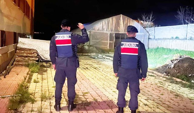 Aydıncık’ta Jandarma Ekipleri Sahada!
