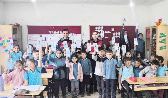 Yozgat'ta Jandarma Çocuklarla Buluştu: Hem Öğrendiler Hem Eğlendiler
