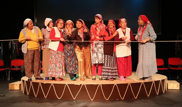 Emekli Tiyatrosu’ndan Unutulmaz Bir Gece
