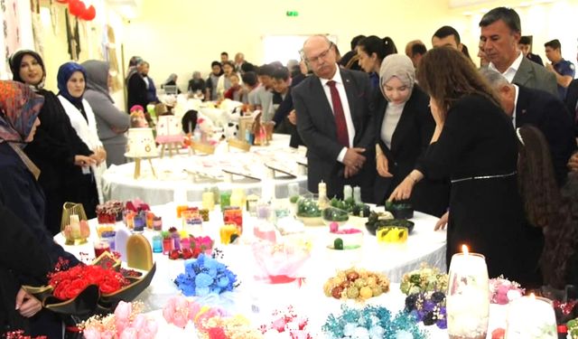 Kadışehri’nde Kursiyerlerden El Emeği Sergisi
