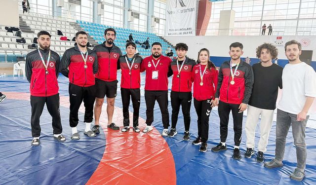 Yozgat Bozok Üniversitesi’ne Güreş Arenasında Madalya Yağmuru!