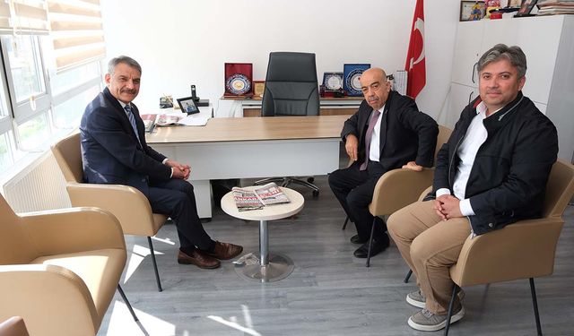Yozgat Valisi Özkan’dan Çamlık Gazetesine Nazik Ziyaret: Gözümüz Kulağımızsınız!